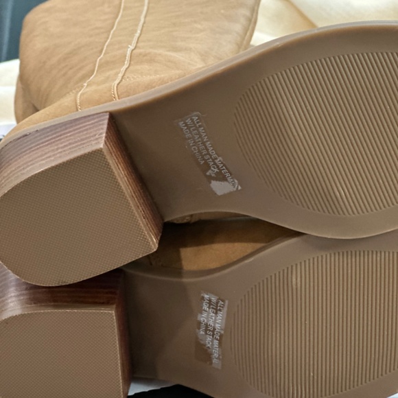 Women’s tall boots - Picture 5 of 6